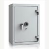 Tresor Ansicht geschlossen, Mechanisches Zahlenkombinationsschloss + Doppelbart-Sicherheitsschloss, RAL 7035 lichtgrau